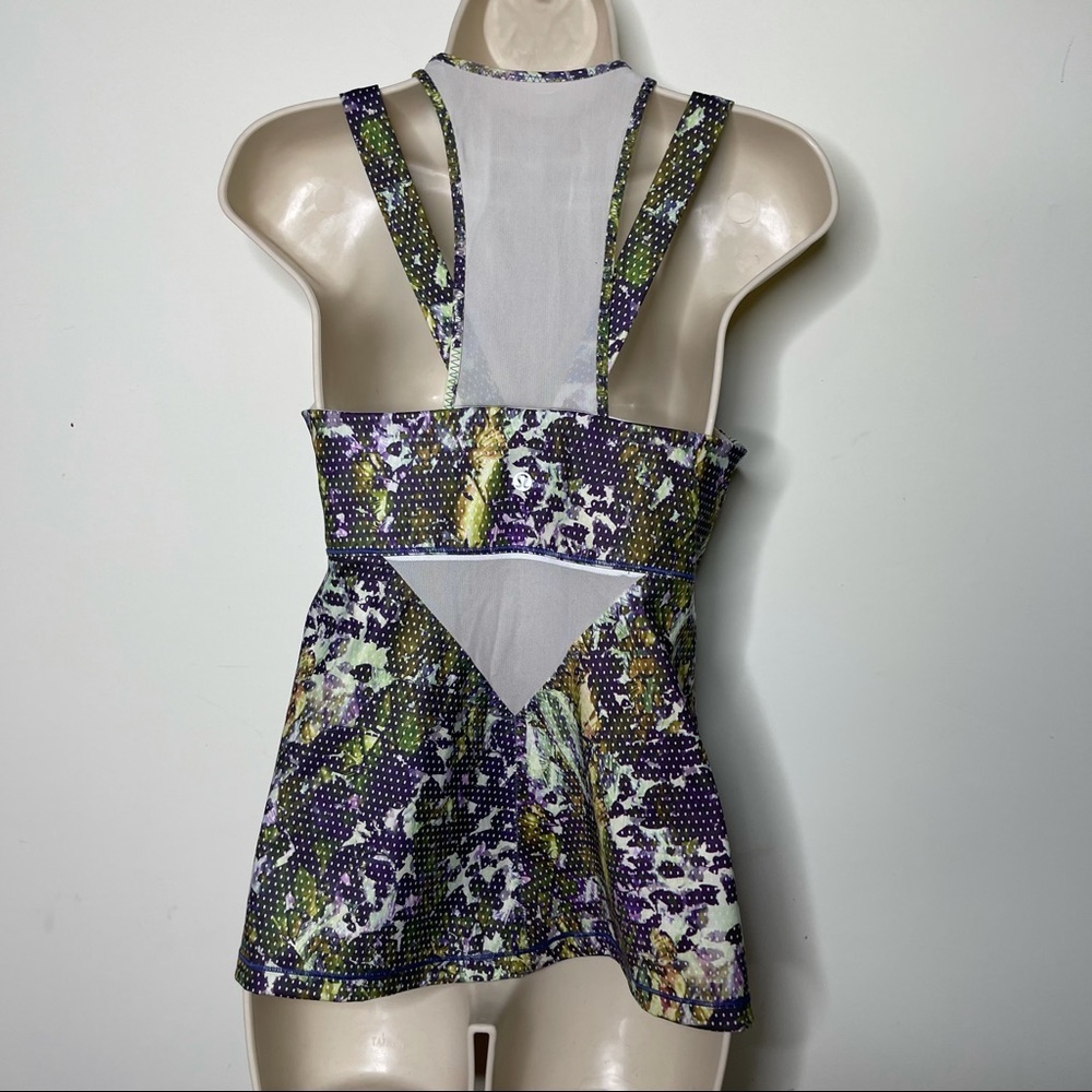 Women's Multicolor Patterned Tank Top - Picture 3 of 5